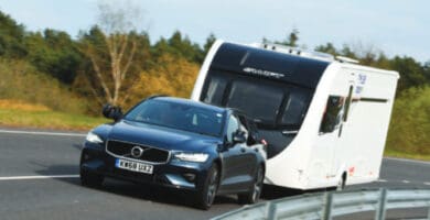 Puede mi coche remolcar una caravana